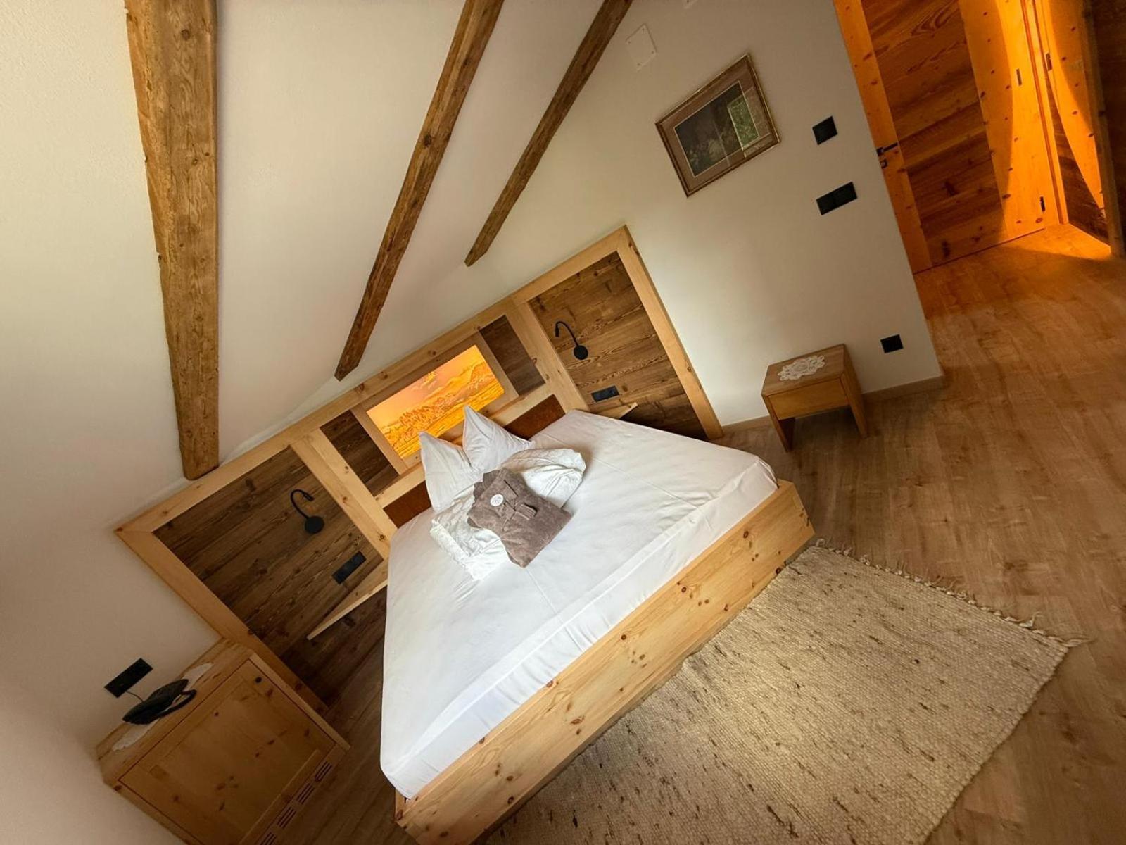Hotel Hubertushof Dobbiaco Esterno foto