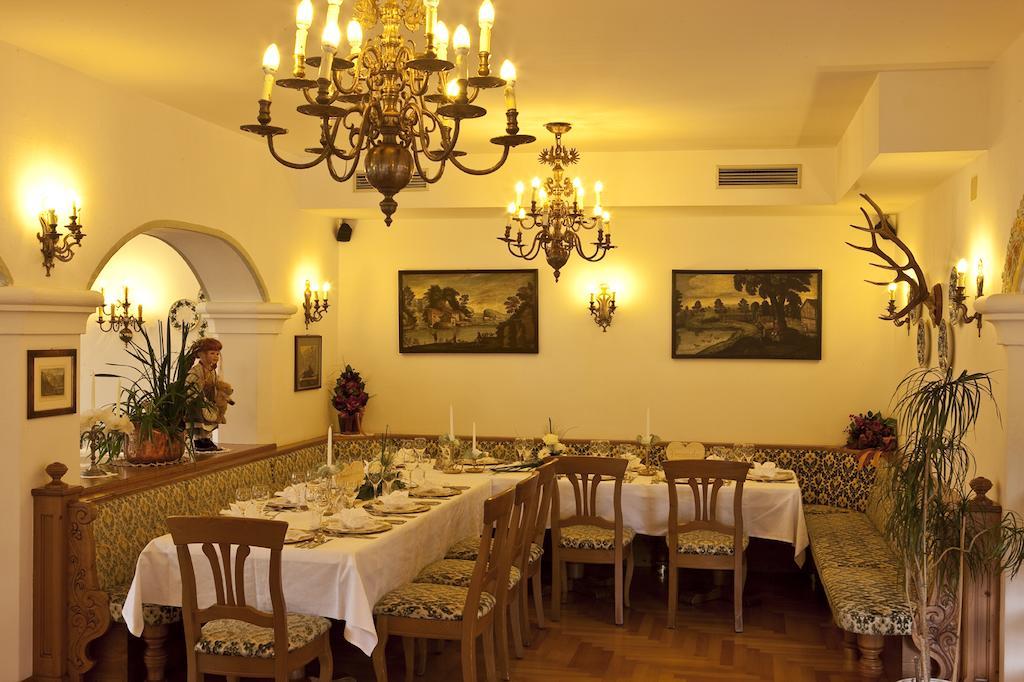 Hotel Hubertushof Dobbiaco Esterno foto