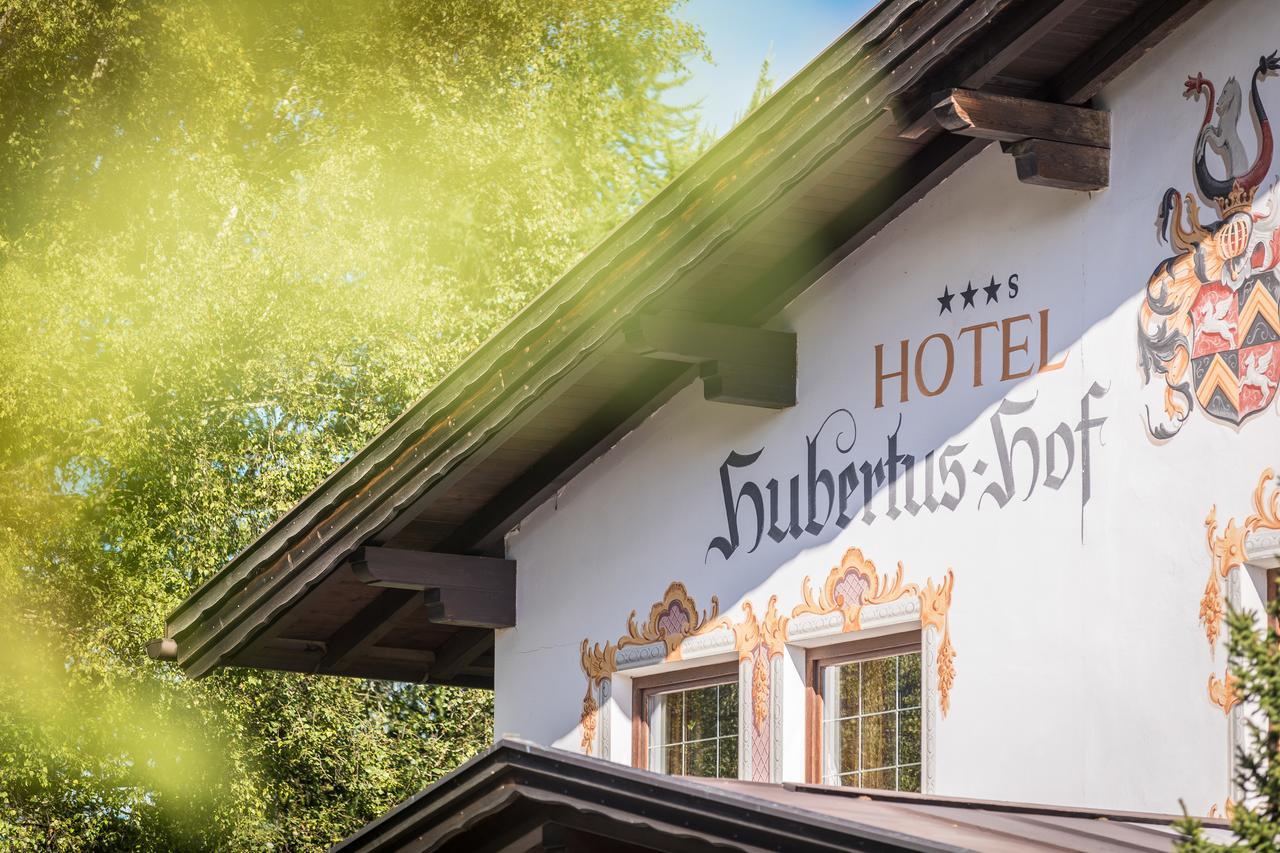 Hotel Hubertushof Dobbiaco Esterno foto